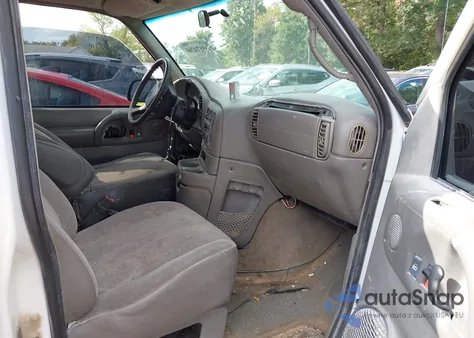 2004 Chevrolet Astro from USA, damaged, VIN 1GNDM19X04B127117